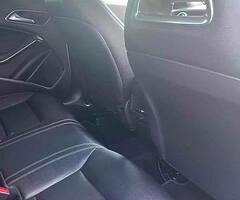 Mercedes CLA 180￼ - Image 8/9