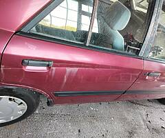 1993 MAZDA 323 - Image 6/10