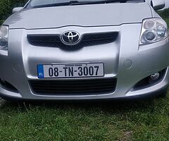 TOYOTA AURIS