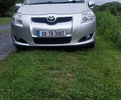 TOYOTA AURIS