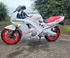 1993 Honda CBR - Image 3/4