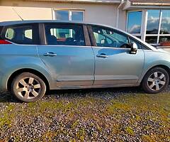 Peugeot 5008 Low Mileage