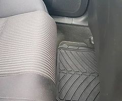 Audi A4 B7 Sline 1.9 TDI 2007 - Image 3/6