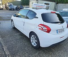 2015 Peugeot 208 1.2 high Spec 2 Year Nct !!` - Image 6/10
