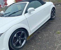 10 Audi TT 1.8 TFSI Roadster (rare)