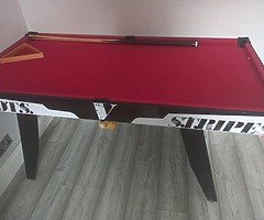 Pool table