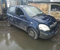 **BREAKING ONLY**2004 TOYOTA YARIS 1.0L Petrol**BREAKING ONLY**