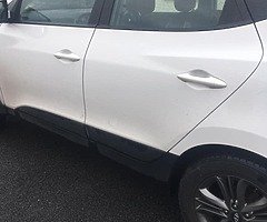 141 Hyundai ix35 - Image 3/4