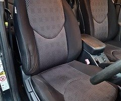 Rav 4 2L 4X4 Petrol - Image 3/9