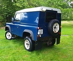LANDROVER DEFENDER 3 SEATER . NEW D.O.E TAXED FOR 10 MONTHS. 113.000 MILES - Image 4/8