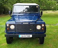 LANDROVER DEFENDER 3 SEATER . NEW D.O.E TAXED FOR 10 MONTHS. 113.000 MILES - Image 3/8