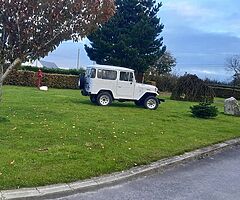 Toyota land cruiser bj 40