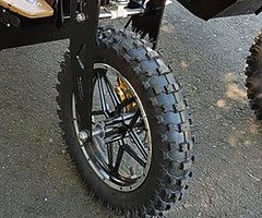 EVO 2000 Watt BIG wheel (60 KPH) Electric scooter @ muckandfun FINANCE ARRANGED - Image 7/10