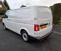 2017 Volkswagen Transporter - Image 4/8