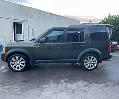Land Rover Discovery Commercial