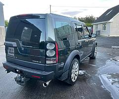 Land Rover Discovery Commercial - Image 6/8
