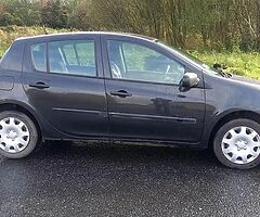 12 Renualt  Clio 1.2