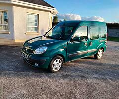 2004 RENAULT KANGOO 5 SEATER
UK REGISTRATION.