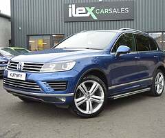 2017 Volkswagen Touareg - Image 3/7