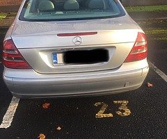 Mercedes Benz E200 - Image 4/4