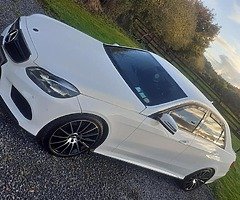 ** Merc E220 amg ** - Image 5/6