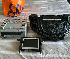 ford fiesta mk7 to 7.5 sync 3 dab Bluetooth usb aux radio