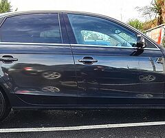 2011 2.0 diesel Audi a4 Automatic - Image 6/10