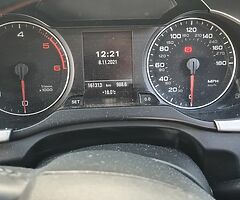 2011 2.0 diesel Audi a4 Automatic - Image 8/10