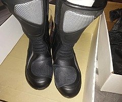 Motorcycle boots - Image 3/6