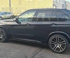 BMW X5 M50D