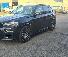 BMW X5 M50D - Image 3/10