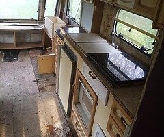 Caravan (Read Add) - Image 8/10
