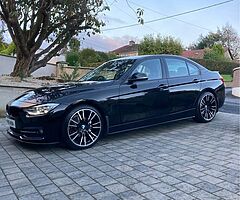 2016 BMW Series 3 - Image 4/10