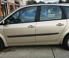 Renault grand scenic