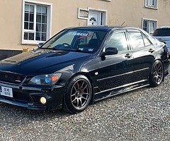 Toyota altezza - Image 5/9