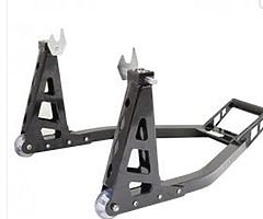 Looking a rear paddock stand