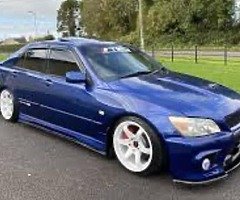Lexus is200