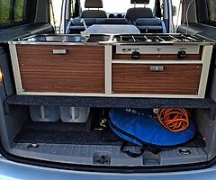 VOLKSWAGEN CADDY CAMPER 09 - Image 6/10