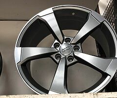 19” DEEP CONCAVE AUDI TTRS WITH 255/35/19 TYRES ALL BRAND NEW