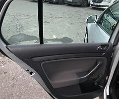 Volkswagen Golf V - Image 7/10