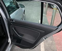 Volkswagen Golf V - Image 8/10