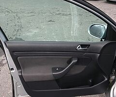 Volkswagen Golf V - Image 9/10