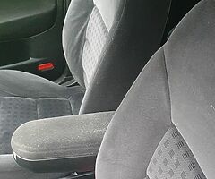 Vw.golf.mrk.4.1.4.5door.00.silver