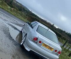 Lexus is200