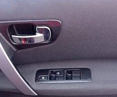 Nissan qashqai 2 - Image 8/10
