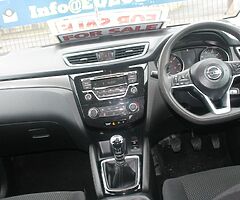 2018 nissan  qashqai - Image 5/10