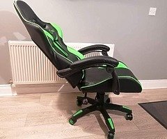 High quality brand new gaming chair
National shipping €15