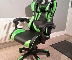 High quality brand new gaming chair
National shipping €15 - Image 4/10