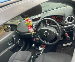 Renault Clio - Image 7/8