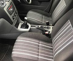Ford Focus - Image 8/9